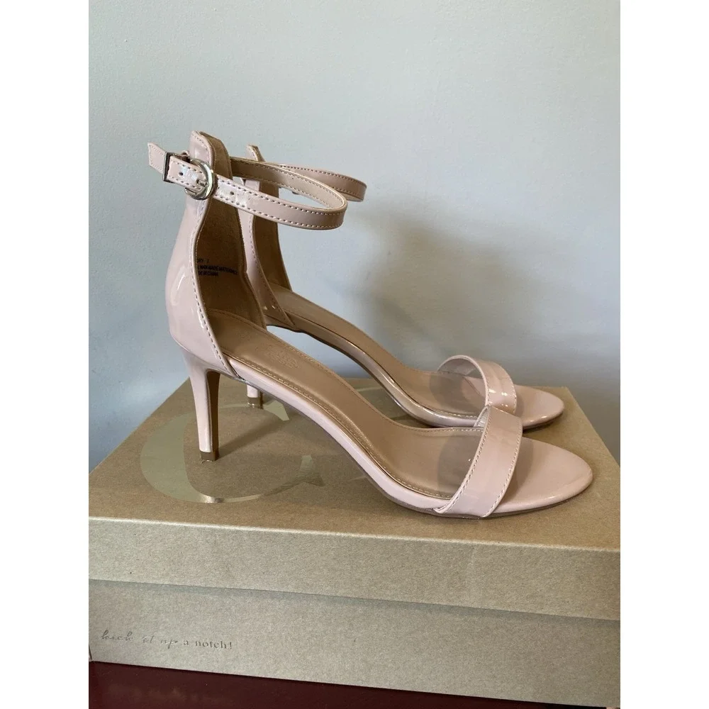 Charlotte Russe Rory Women's Size 7 Beige High Heel Nude Open Toe Ankle Strap